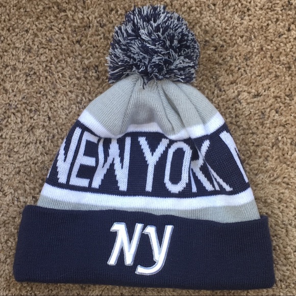 Other - New York Pom Pom Hat